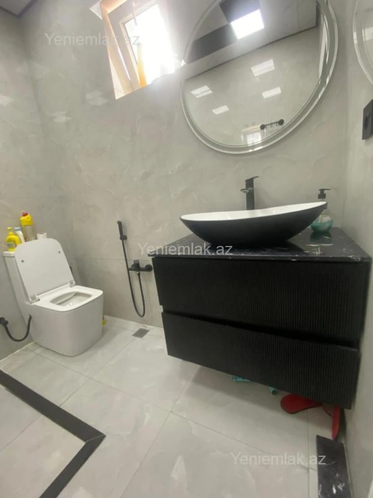 Satılır 4 otaqlı həyət evi 175 m²