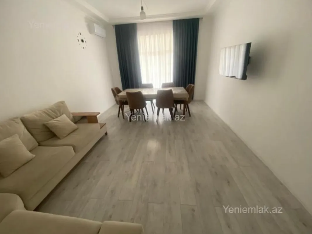 Satılır 4 otaqlı həyət evi 175 m²
