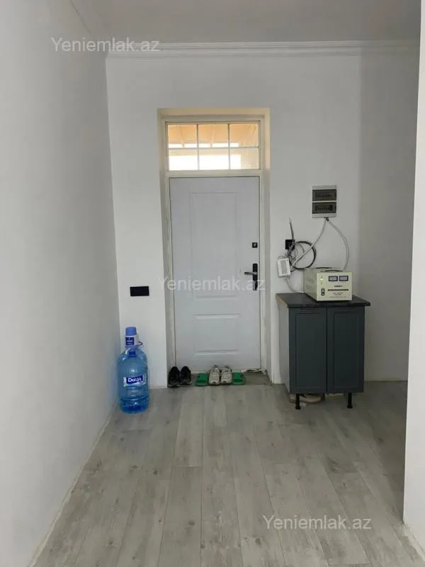 Satılır 4 otaqlı həyət evi 175 m²