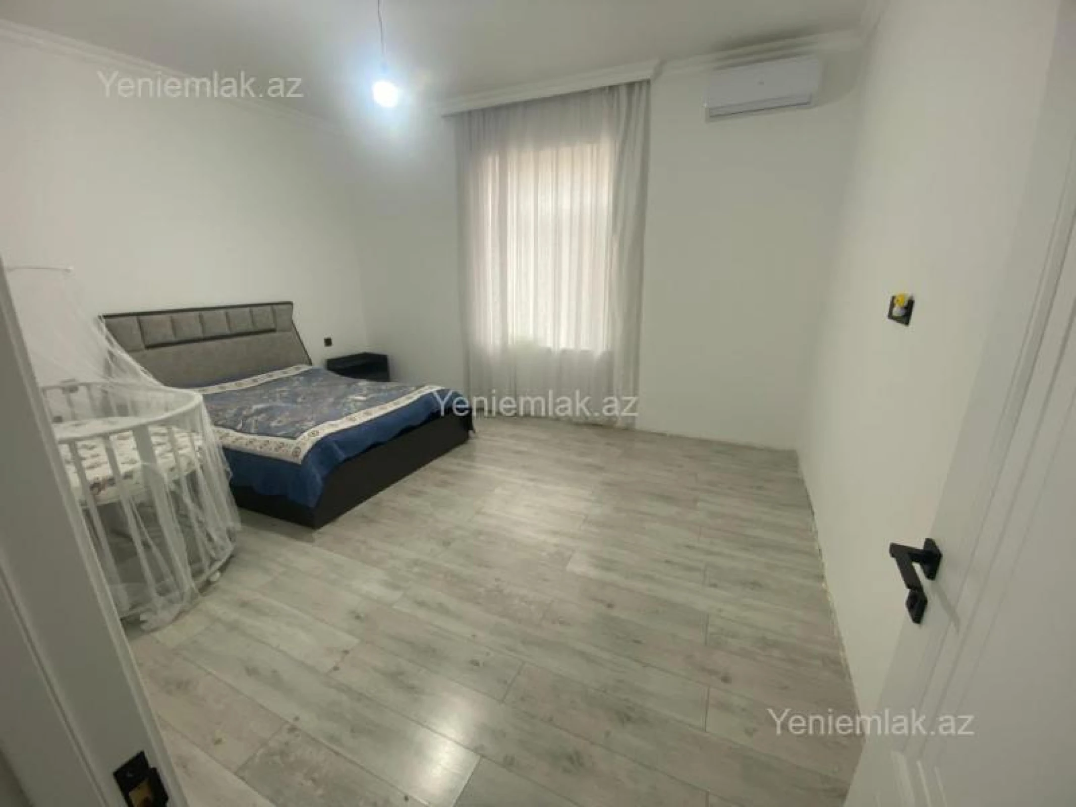 Satılır 4 otaqlı həyət evi 175 m²