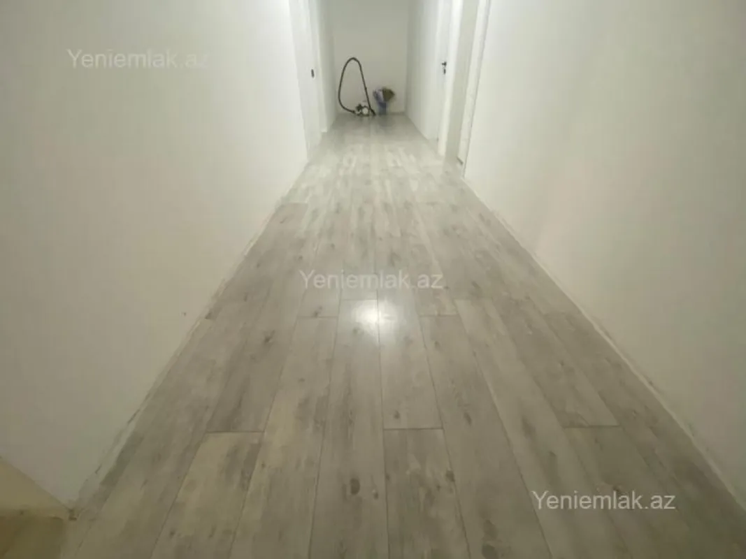Satılır 4 otaqlı həyət evi 175 m²