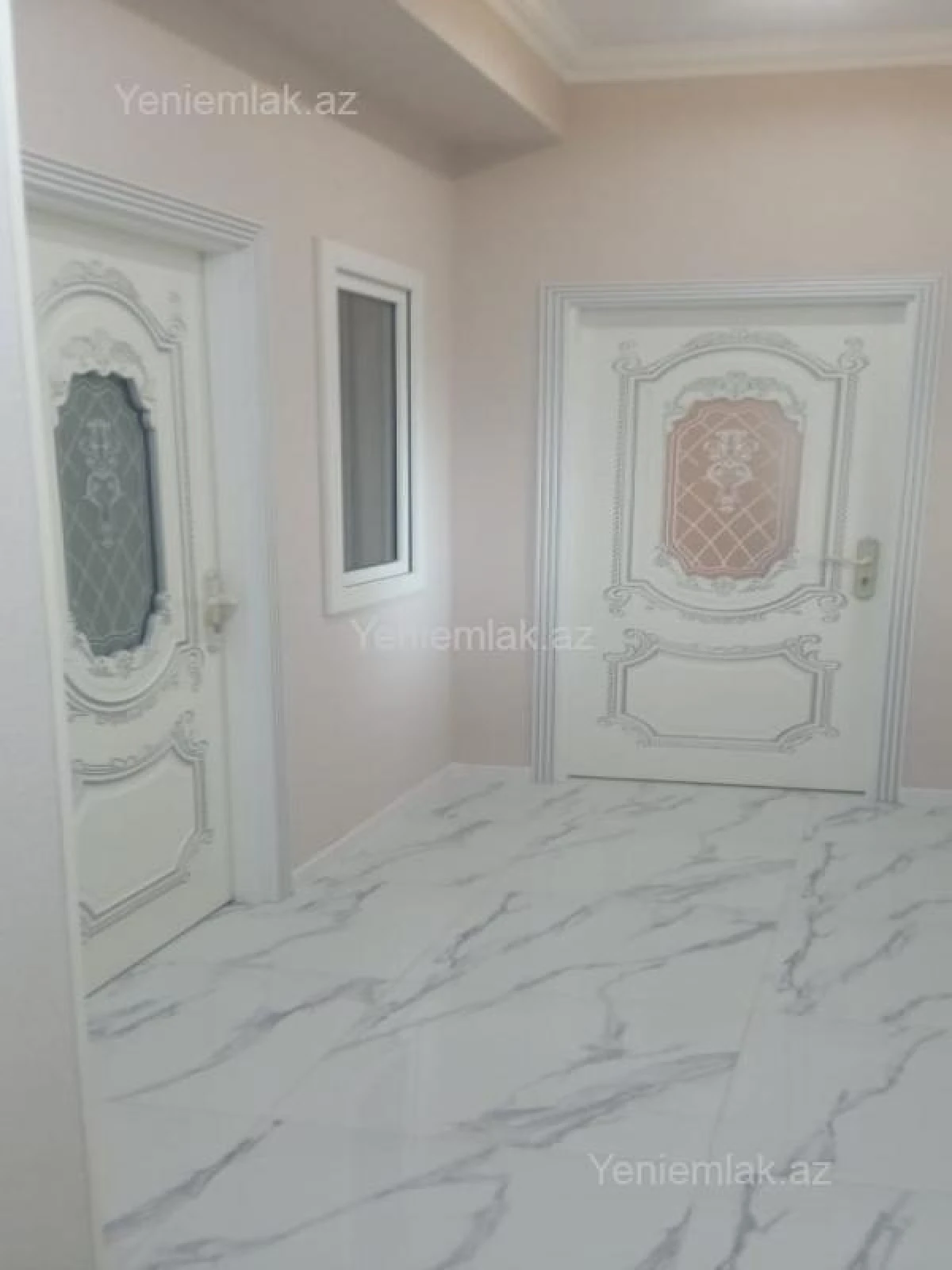 Satılır 3 otaqlı yeni tikili 93 m²