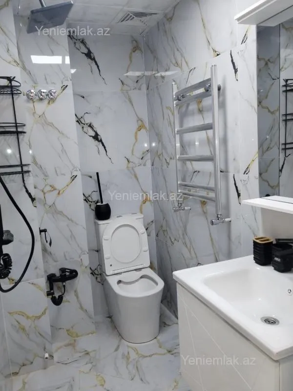 Satılır 2 otaqlı köhnə tikili 40 m²