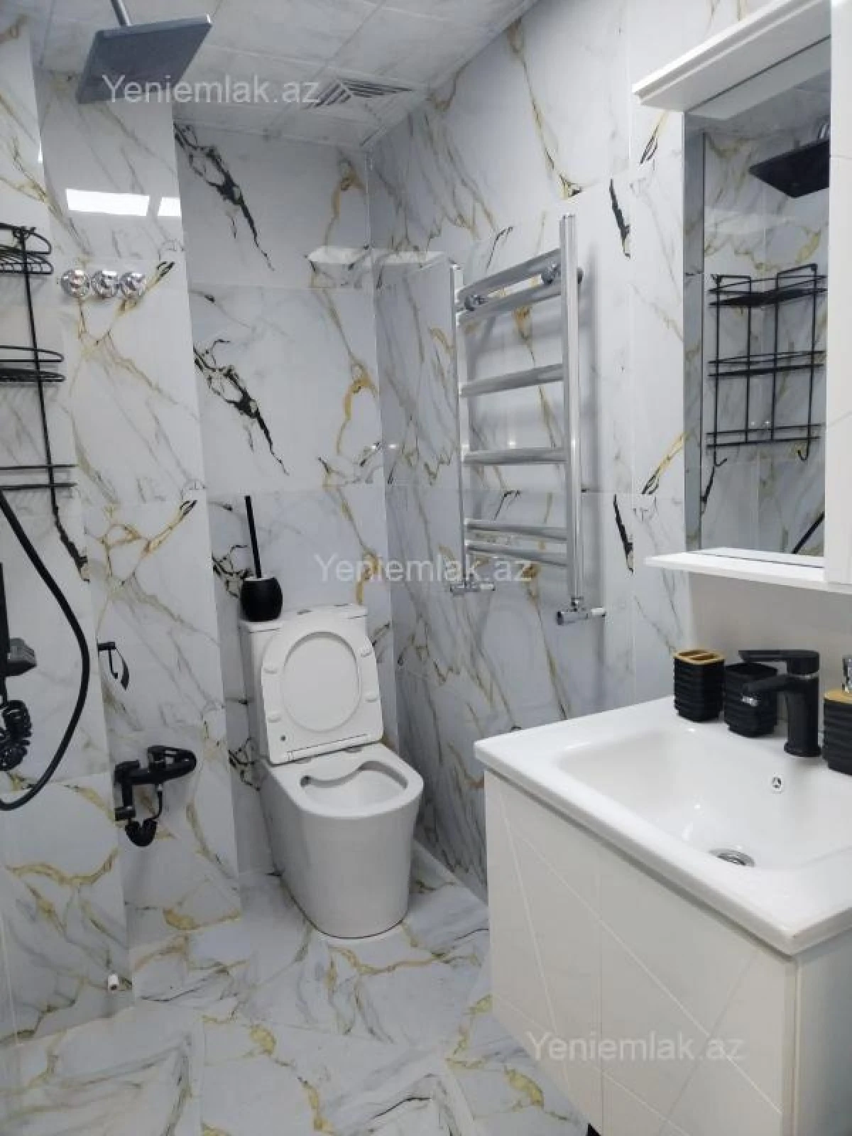 Satılır 2 otaqlı köhnə tikili 40 m²