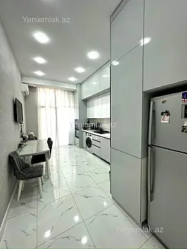Satılır 4 otaqlı yeni tikili 130 m²