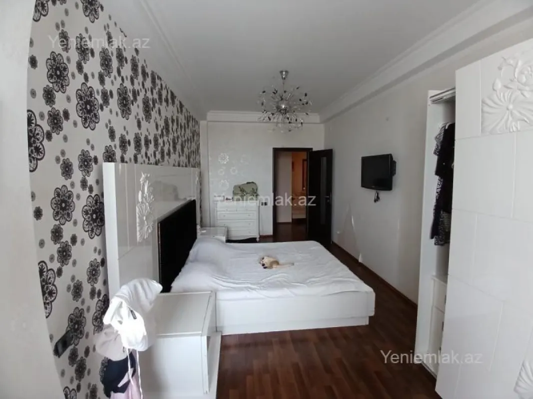 Satılır 4 otaqlı yeni tikili 170 m²