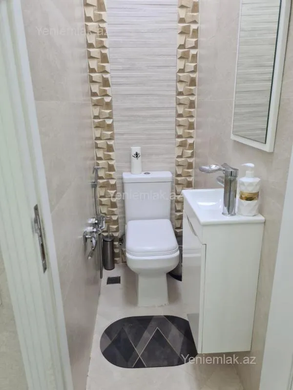 Satılır 3 otaqlı köhnə tikili 80 m²