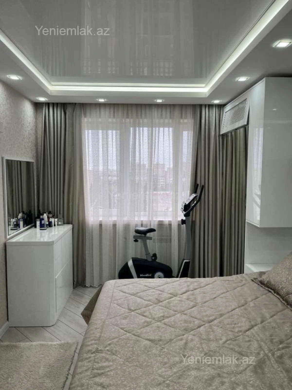 Satılır 3 otaqlı köhnə tikili 80 m²