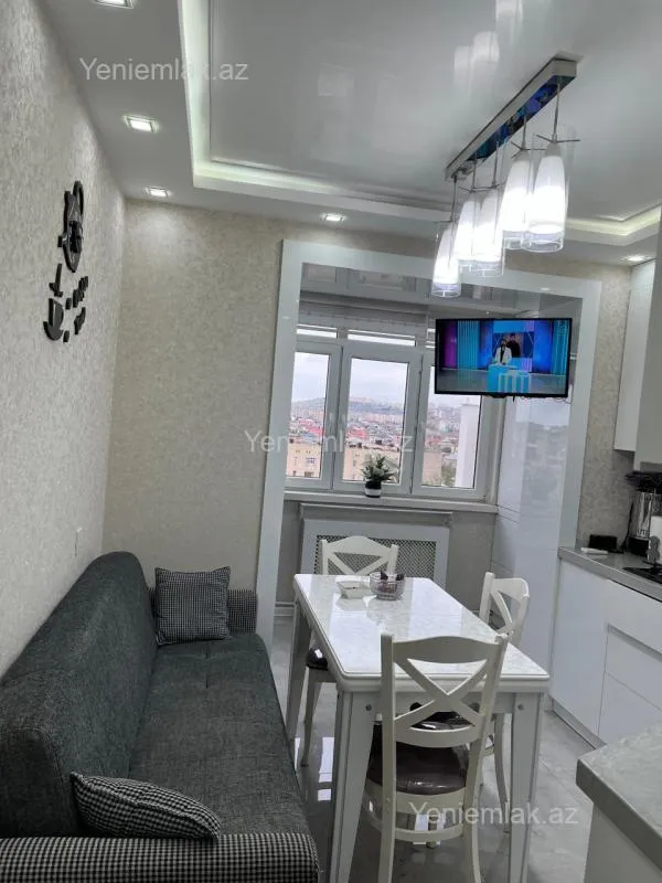 Satılır 3 otaqlı köhnə tikili 80 m²