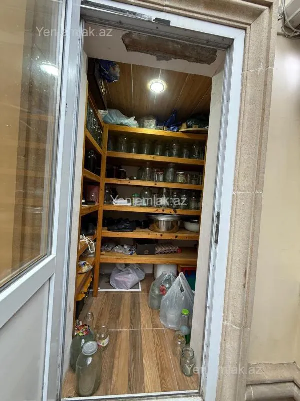 Satılır 6 otaqlı həyət evi 190 m²