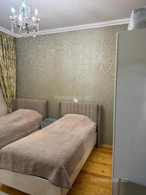 Satılır 6 otaqlı həyət evi 190 m²