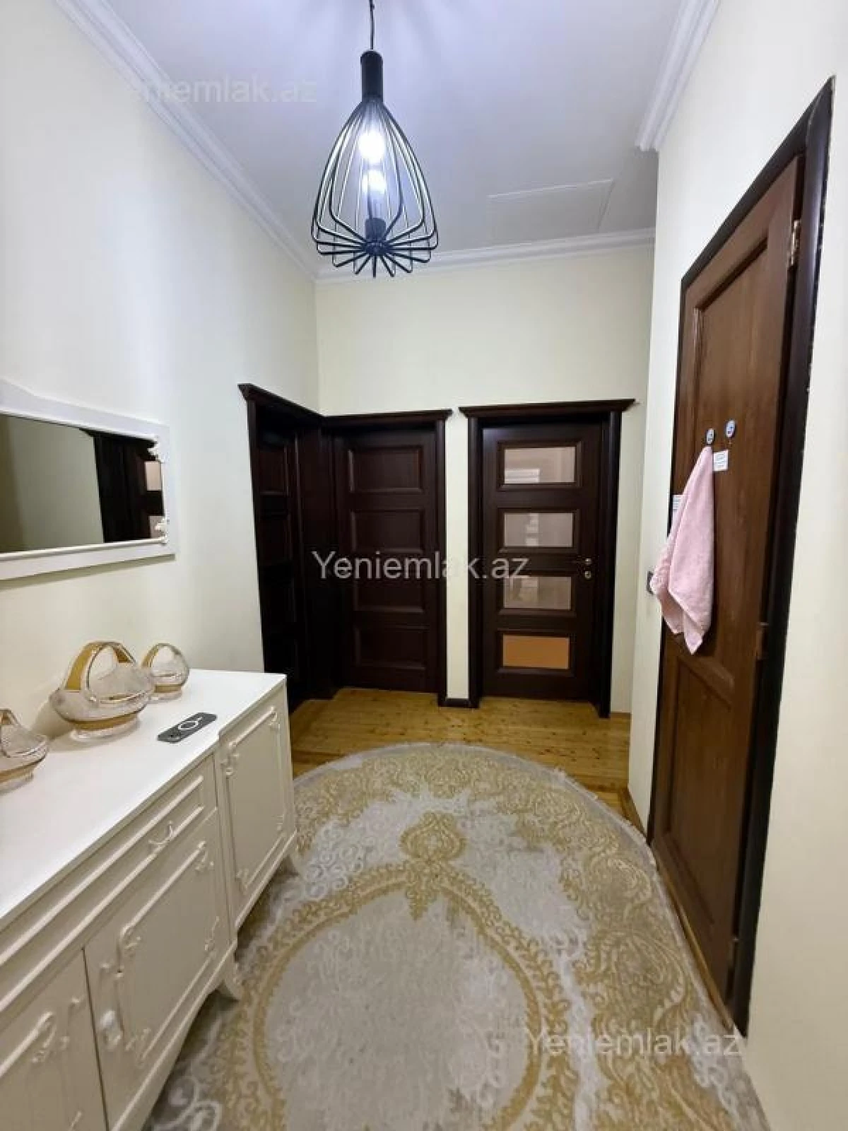 Satılır 6 otaqlı həyət evi 190 m²