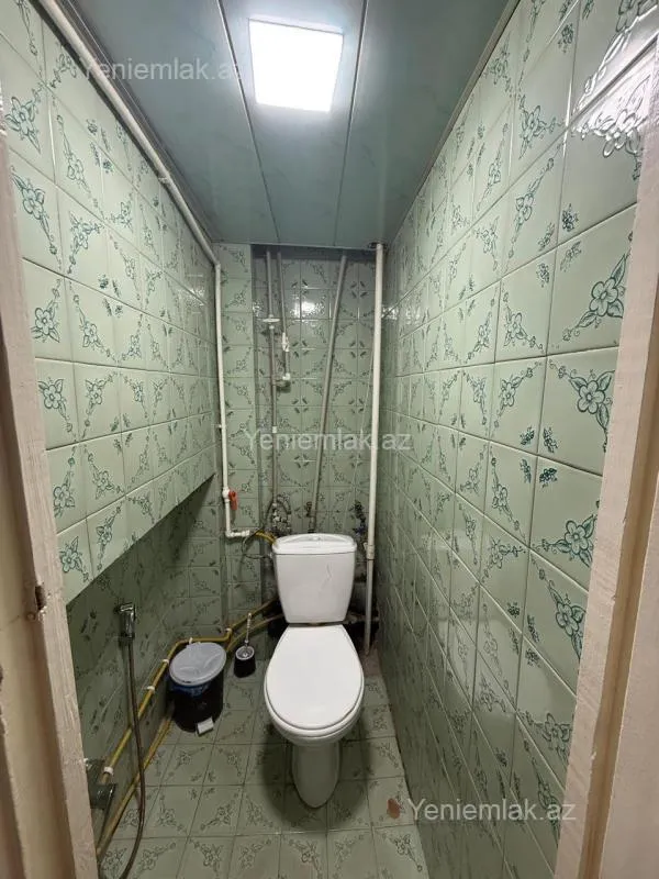 Satılır 4 otaqlı köhnə tikili 90 m²