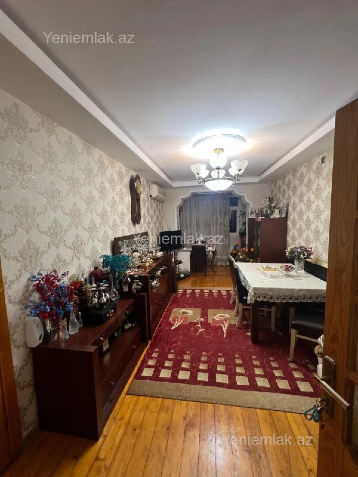 Satılır 5 otaqlı köhnə tikili 120 m²