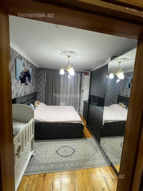 Satılır 5 otaqlı köhnə tikili 120 m²