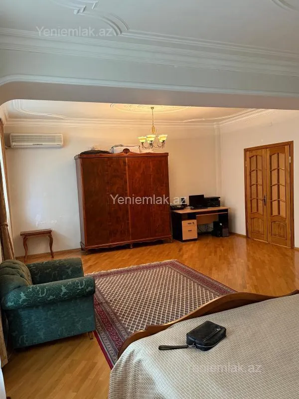 Satılır 7 otaqlı yeni tikili 300 m²