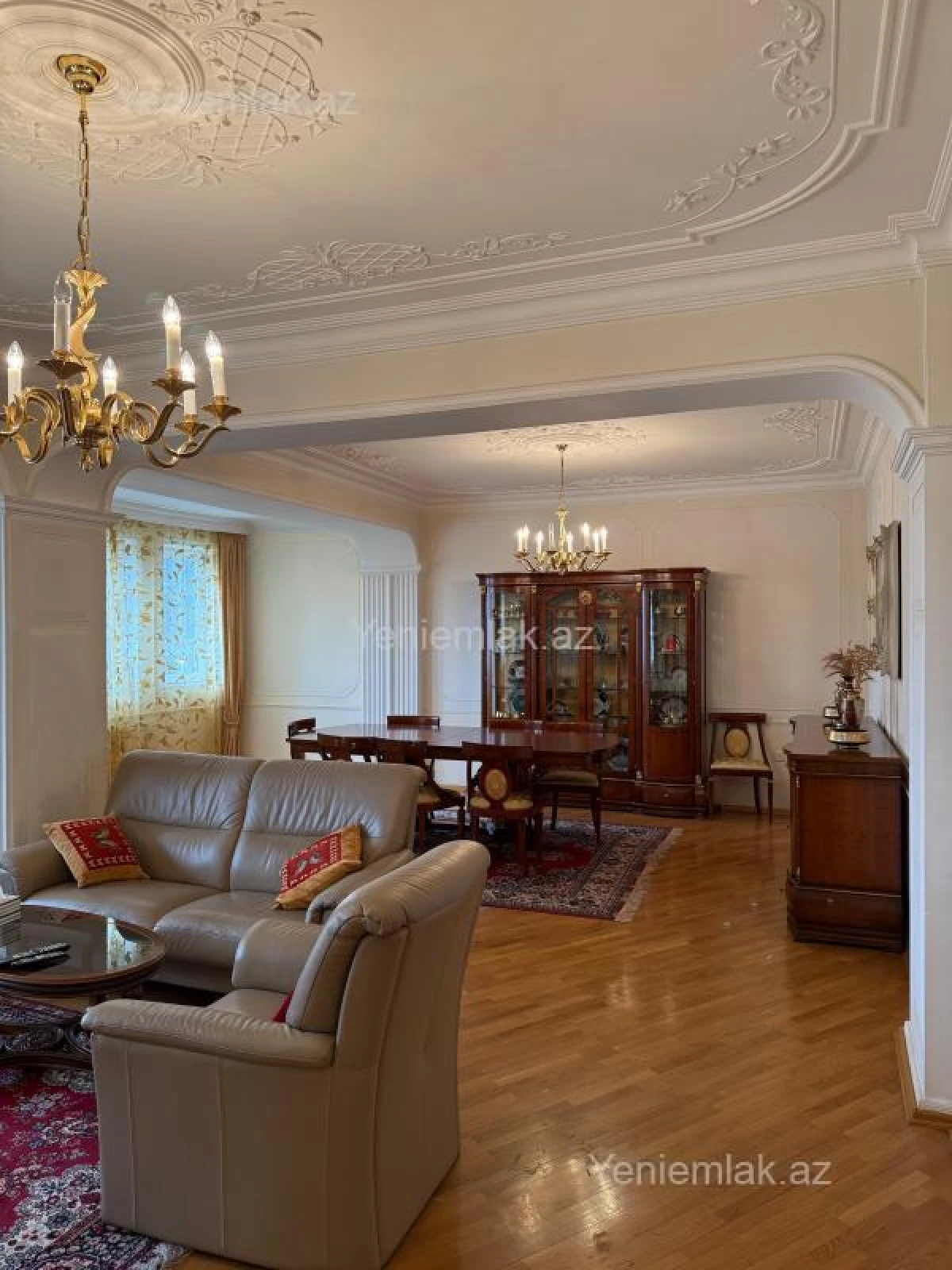 Satılır 7 otaqlı yeni tikili 300 m²