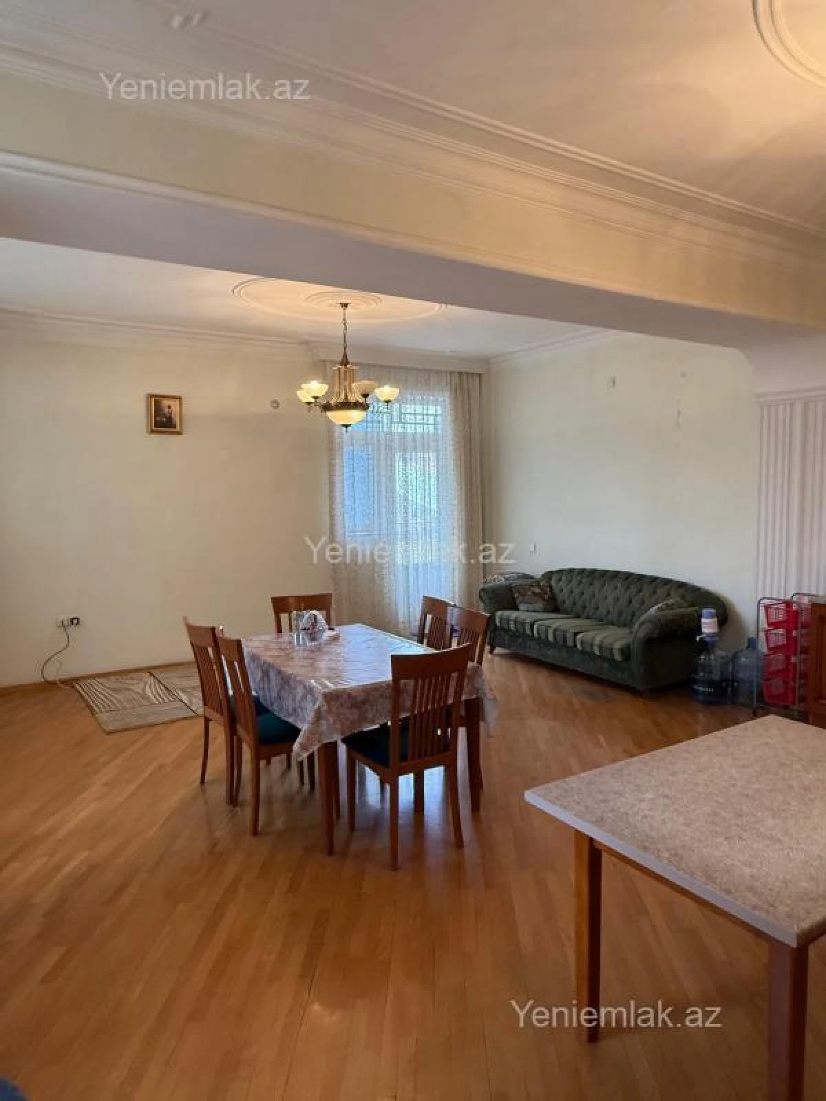 Satılır 7 otaqlı yeni tikili 300 m²