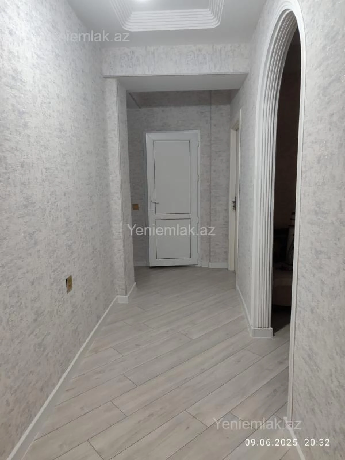 Satılır 3 otaqlı yeni tikili 85 m²