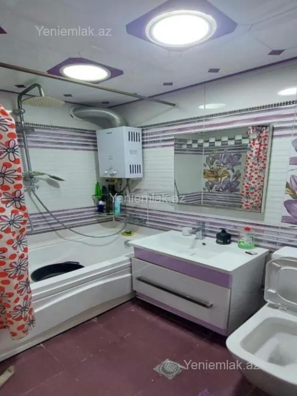 Satılır 3 otaqlı köhnə tikili 80 m²