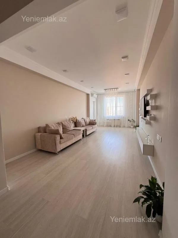 Satılır 3 otaqlı yeni tikili 126 m²