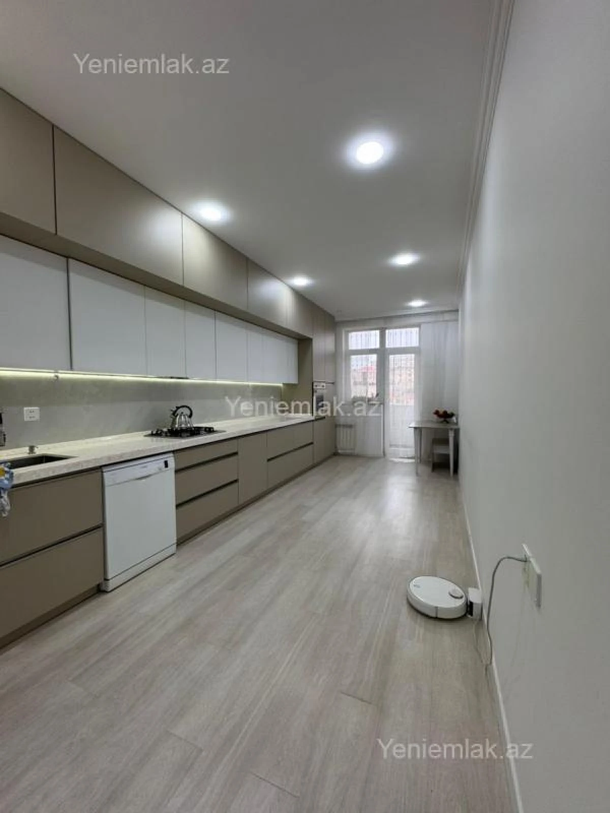 Satılır 3 otaqlı yeni tikili 126 m²