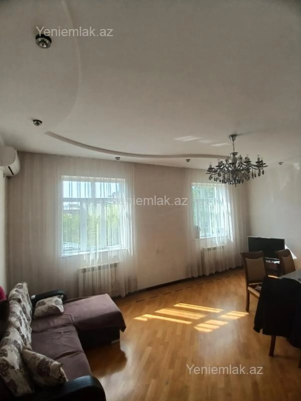 Satılır 7 otaqlı həyət evi 220 m²