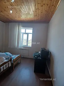 Satılır 7 otaqlı həyət evi 220 m²