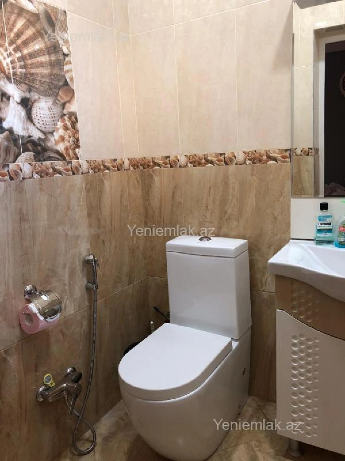 Satılır 6 otaqlı həyət evi 450 m²