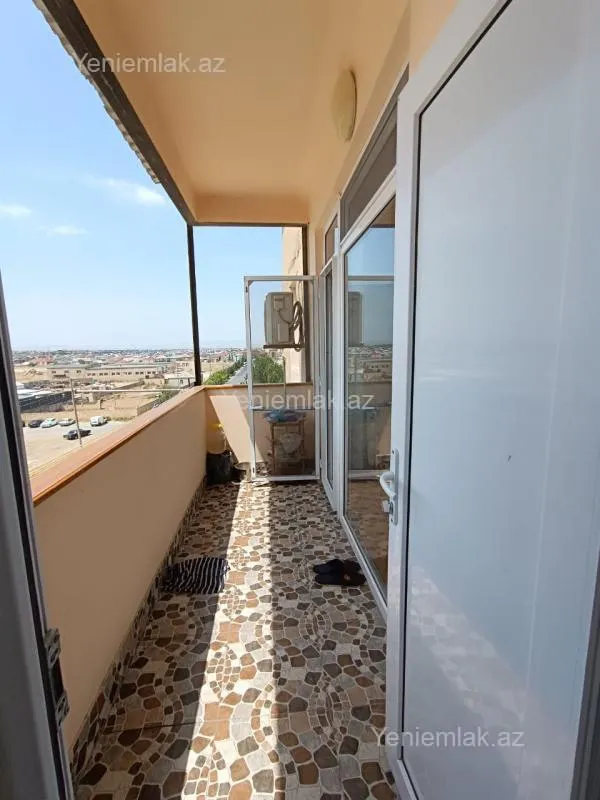 Satılır 2 otaqlı köhnə tikili 95 m²
