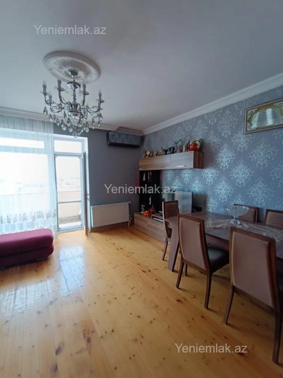 Satılır 2 otaqlı köhnə tikili 95 m²