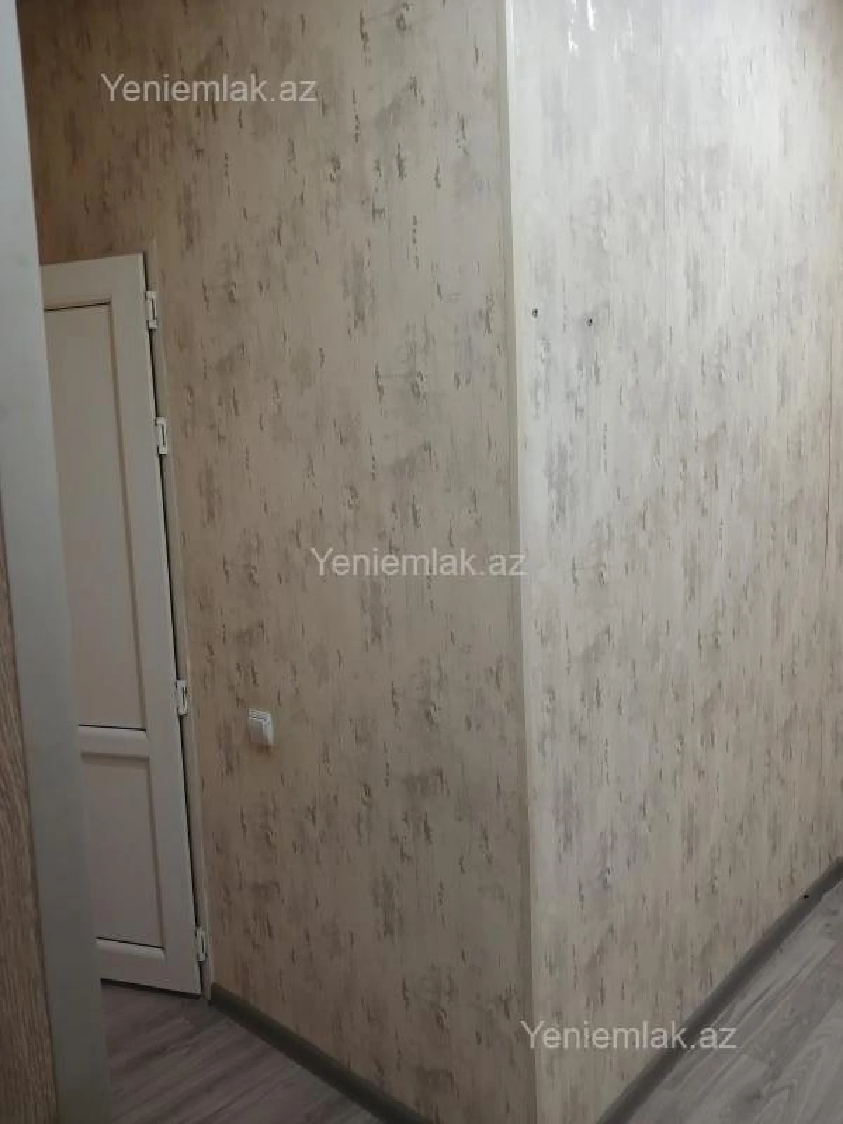 Satılır 1 otaqlı köhnə tikili 40 m²