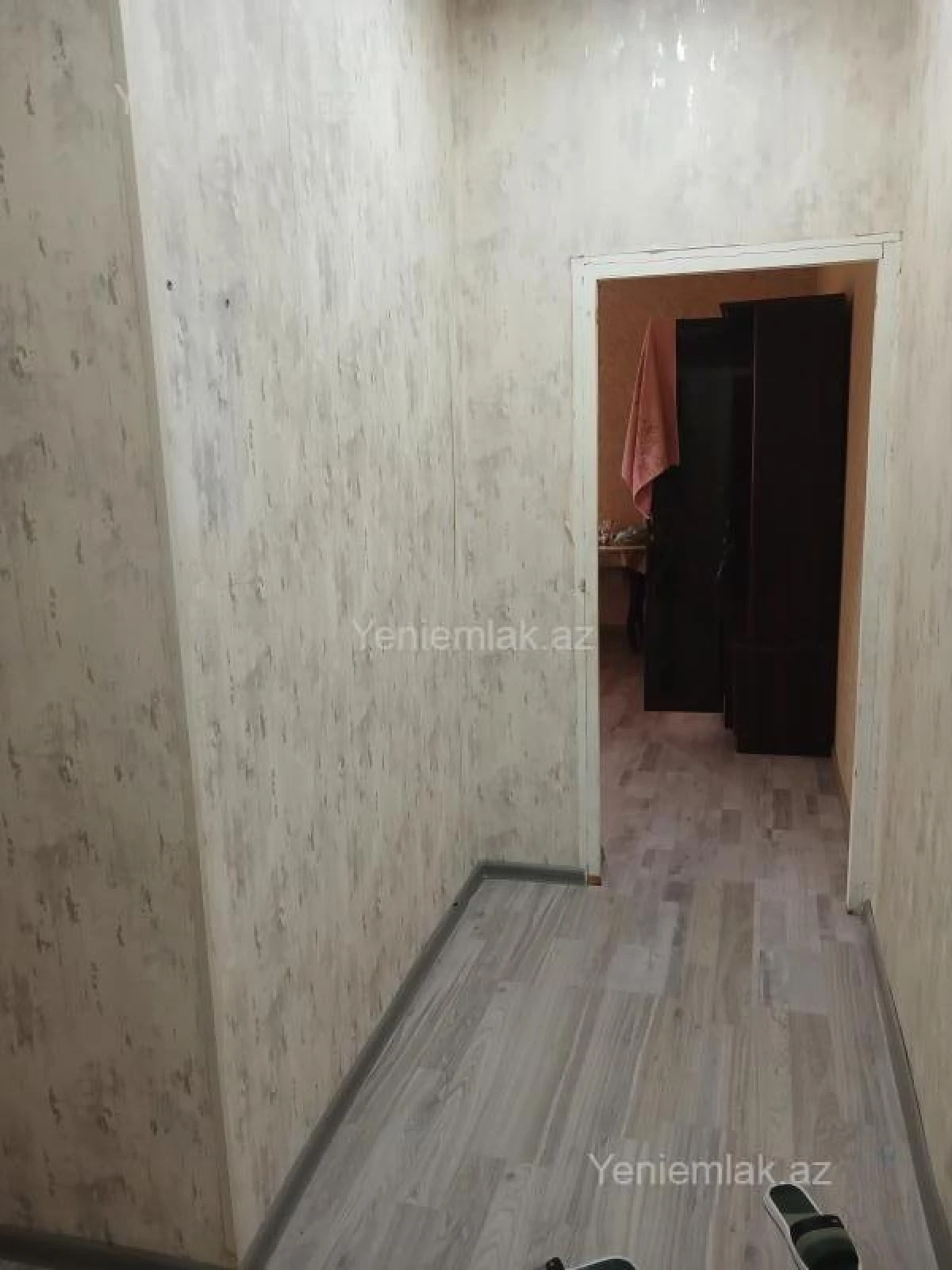Satılır 1 otaqlı köhnə tikili 40 m²