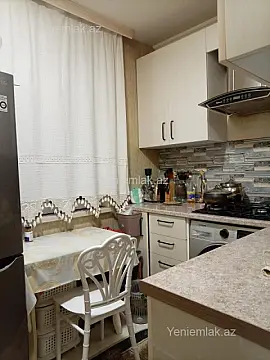 Satılır 2 otaqlı köhnə tikili 40 m²
