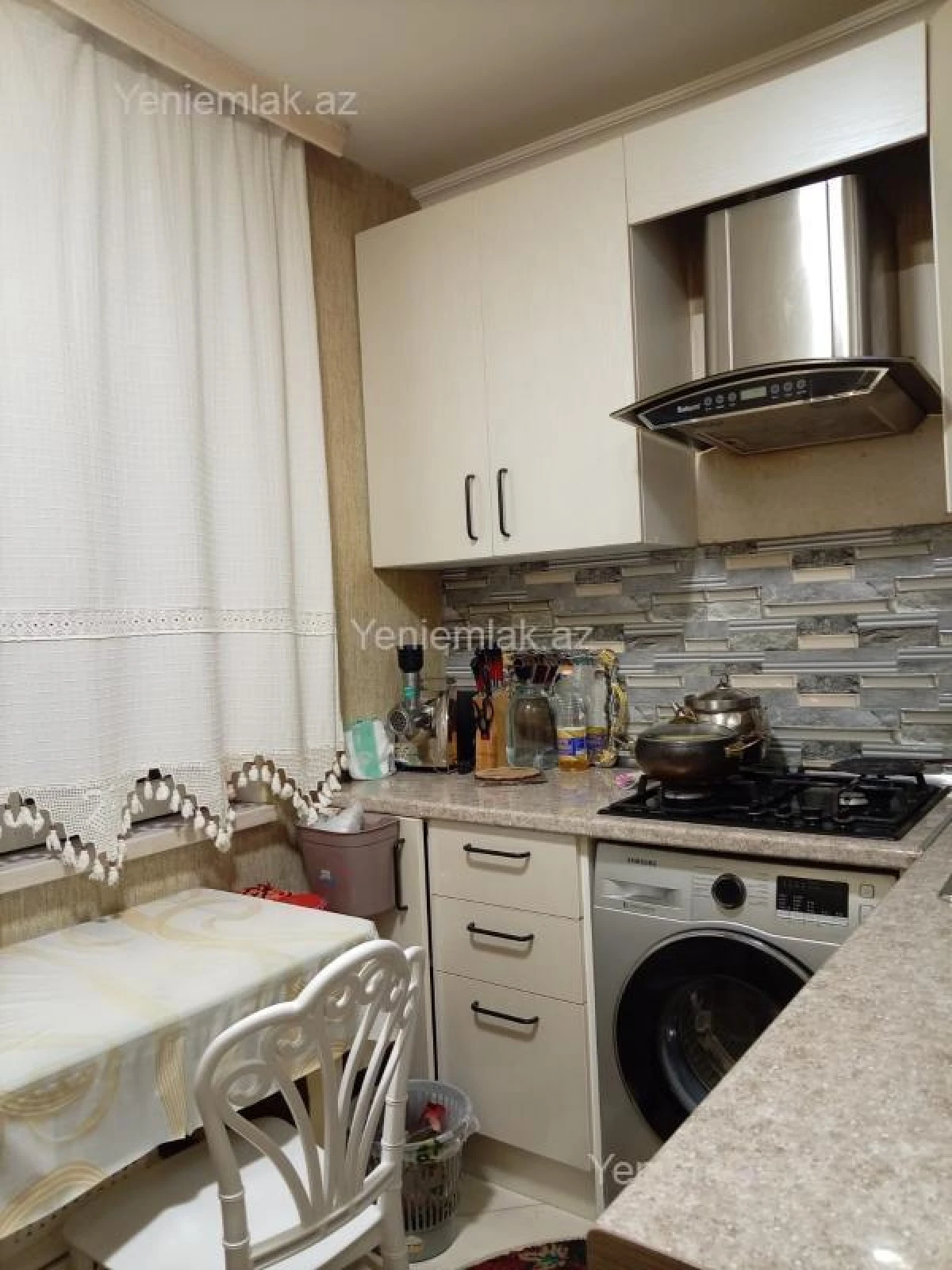 Satılır 2 otaqlı köhnə tikili 40 m²