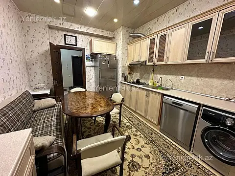 Satılır 3 otaqlı yeni tikili 125 m²
