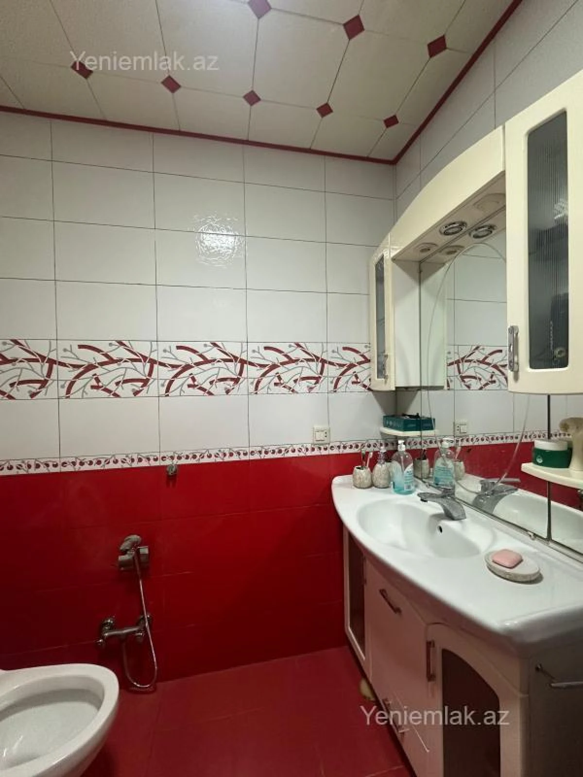 Satılır 3 otaqlı yeni tikili 101 m²