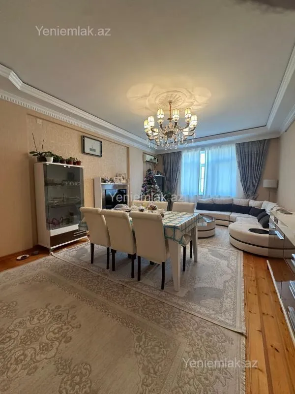 Satılır 3 otaqlı yeni tikili 101 m²