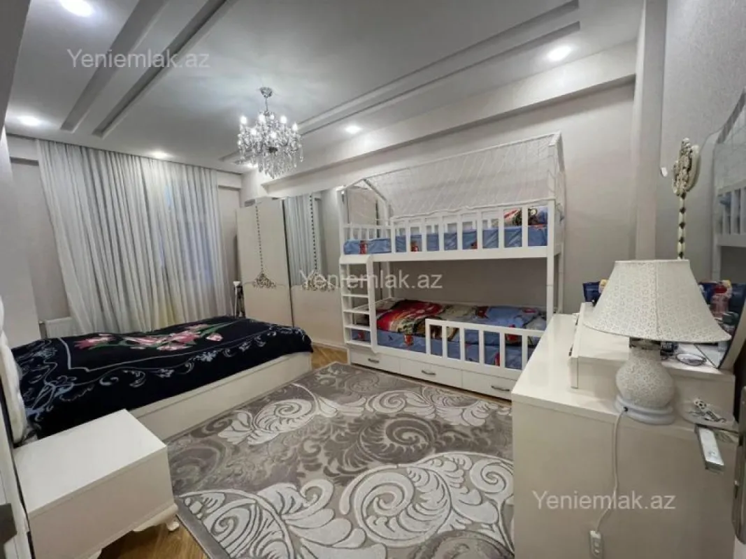 Satılır 2 otaqlı yeni tikili 111 m²