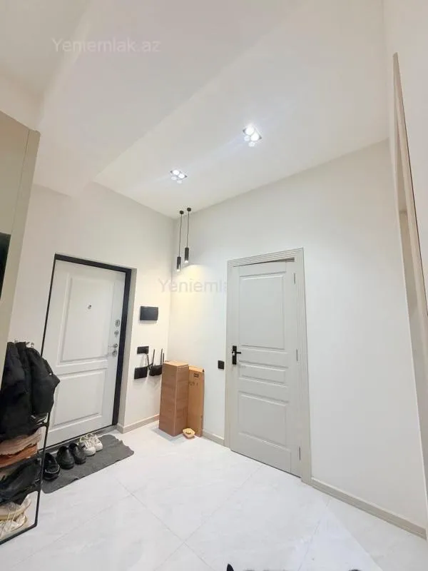 Satılır 2 otaqlı yeni tikili 76 m²