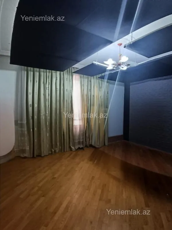 Satılır 3 otaqlı köhnə tikili 72 m²