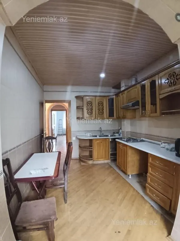 Satılır 3 otaqlı köhnə tikili 72 m²