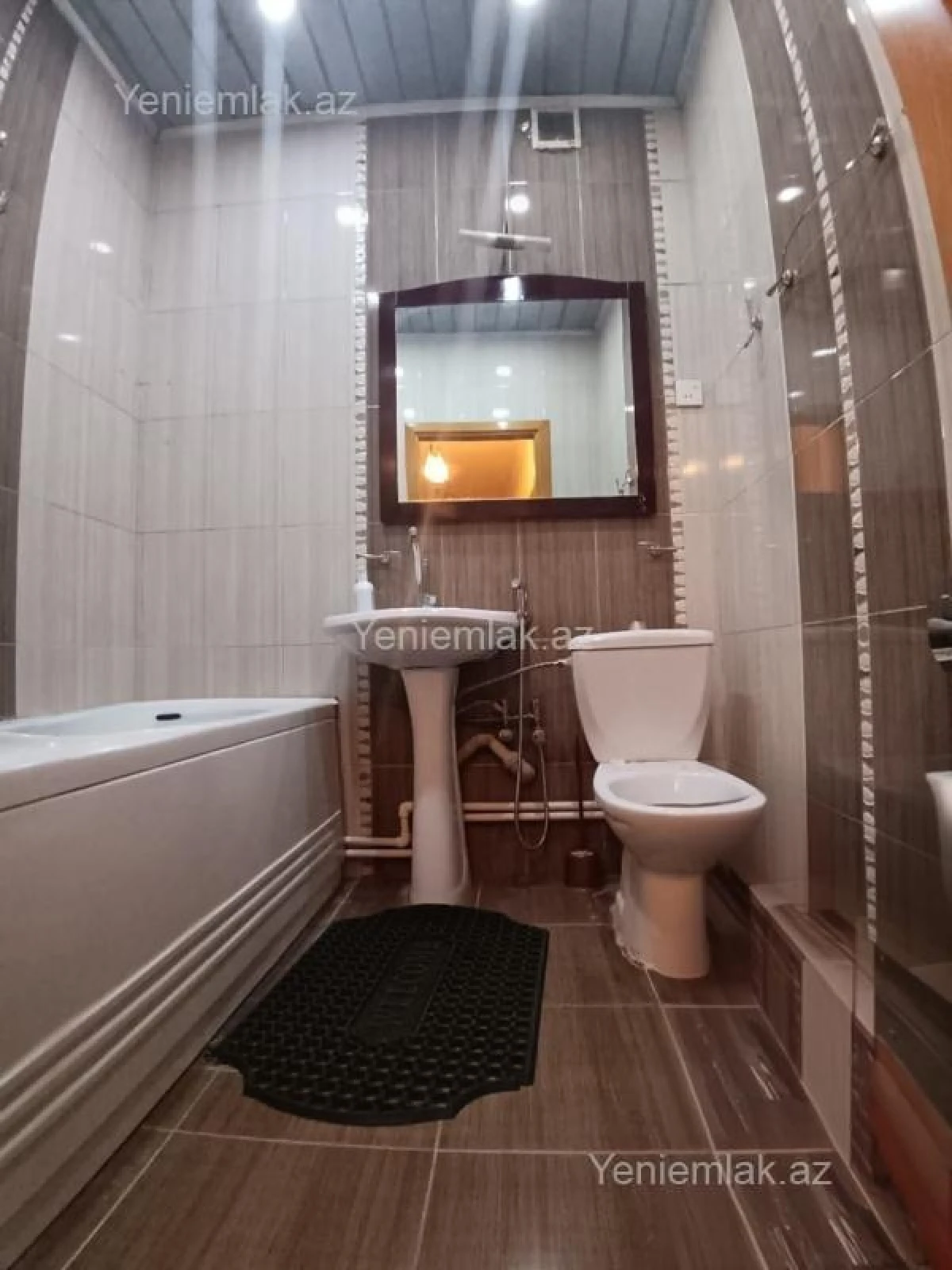 Satılır 3 otaqlı köhnə tikili 72 m²