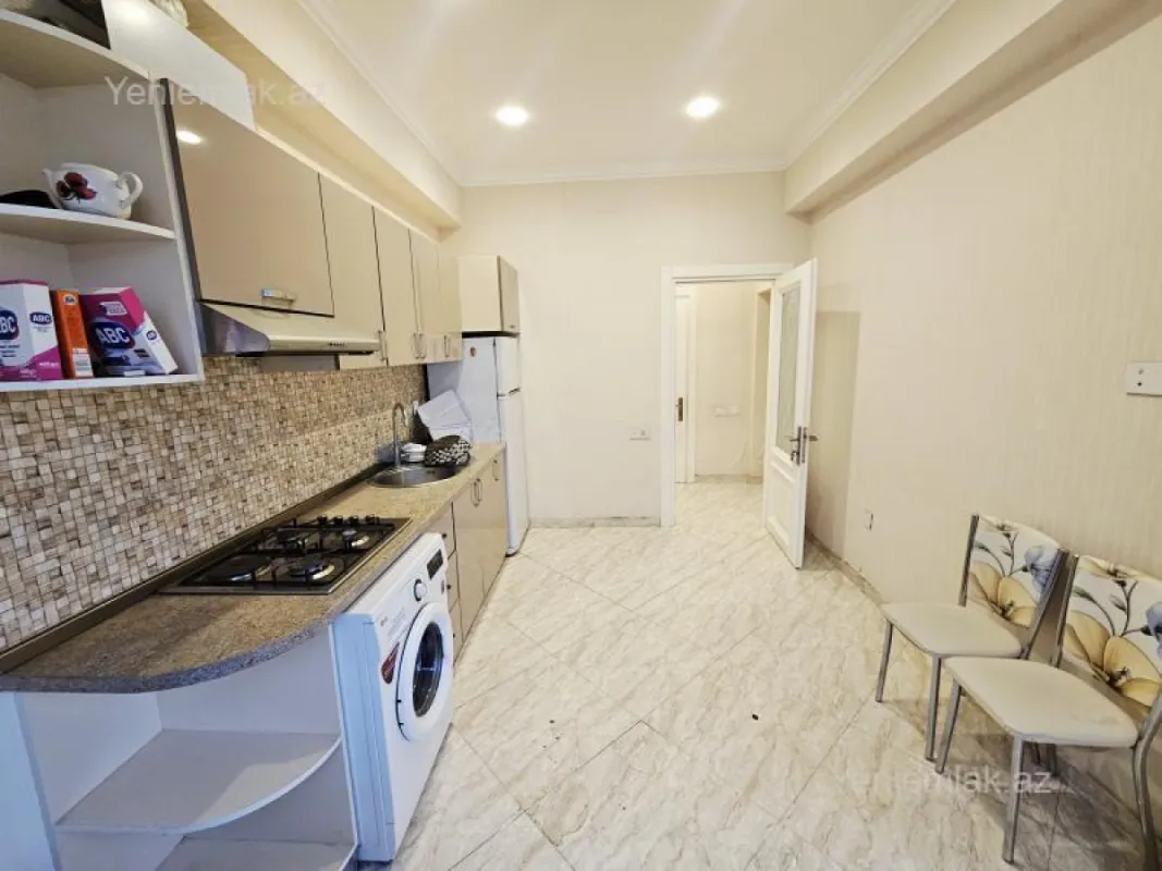 Satılır 2 otaqlı yeni tikili 60 m²