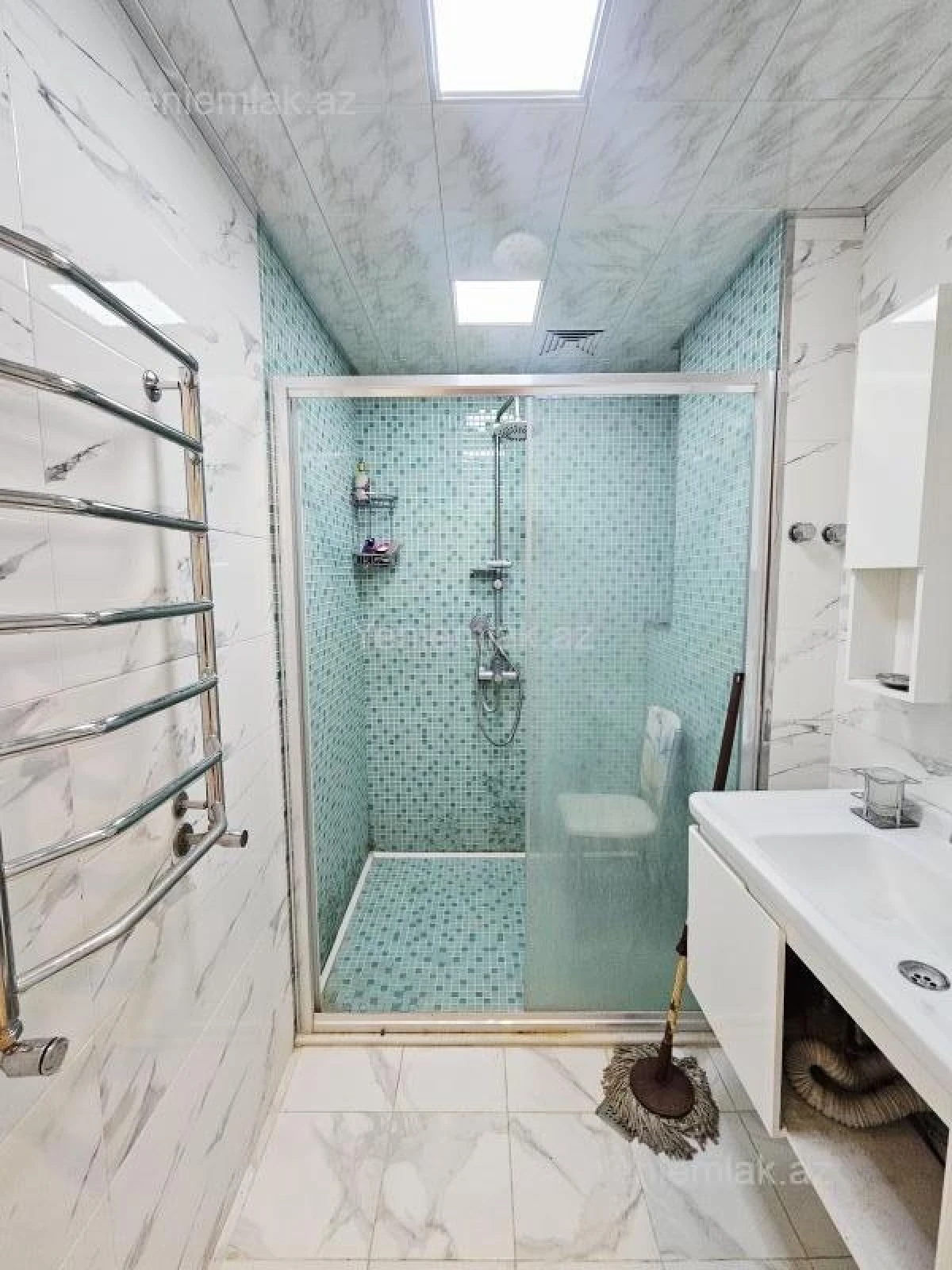 Satılır 2 otaqlı yeni tikili 60 m²