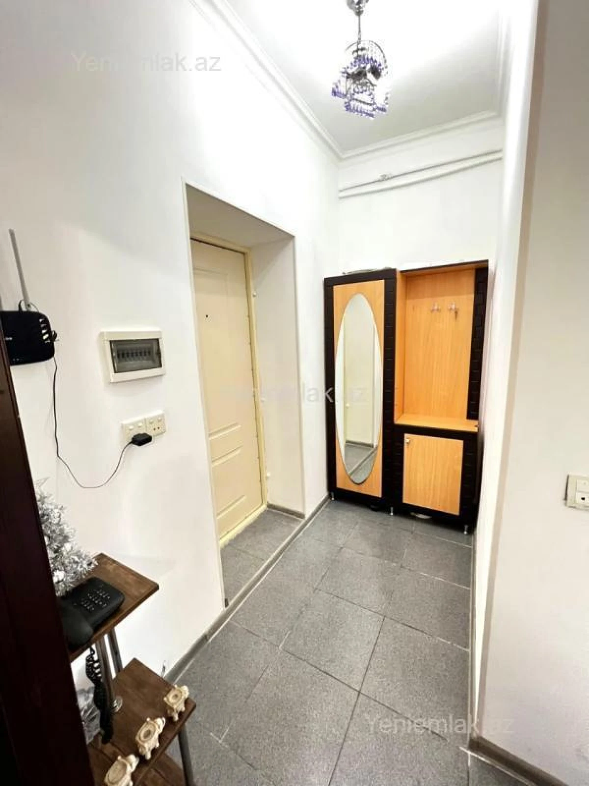 Satılır 2 otaqlı köhnə tikili 42 m²