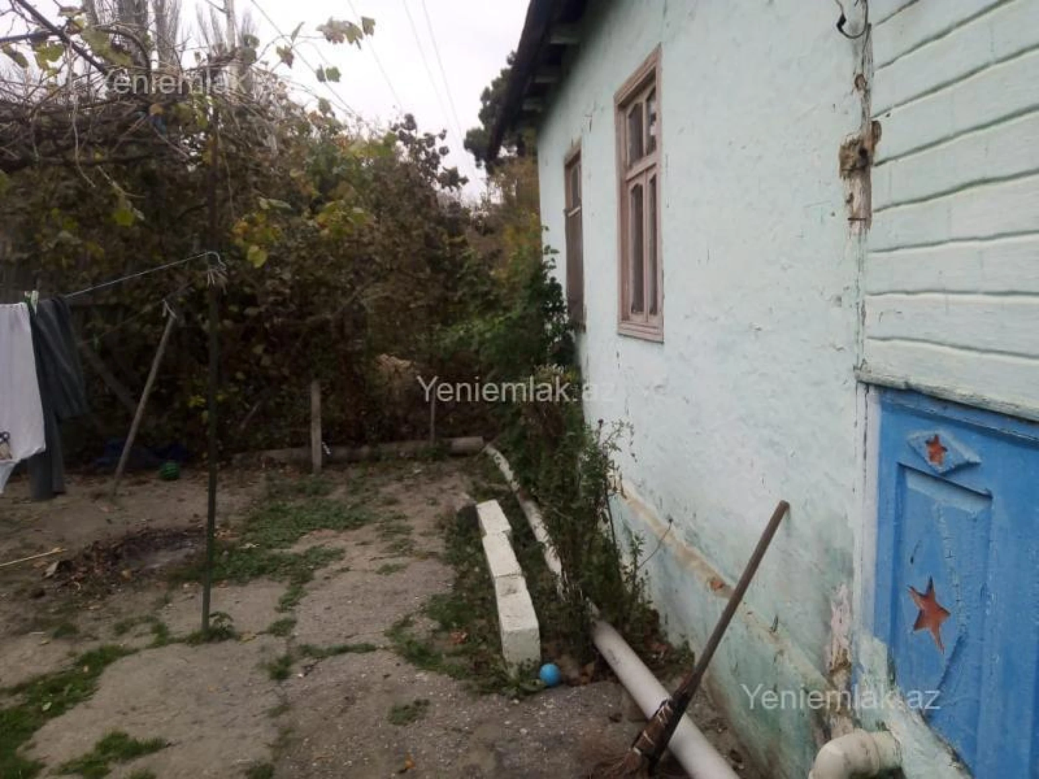 Satılır 3 otaqlı həyət evi 600 m²