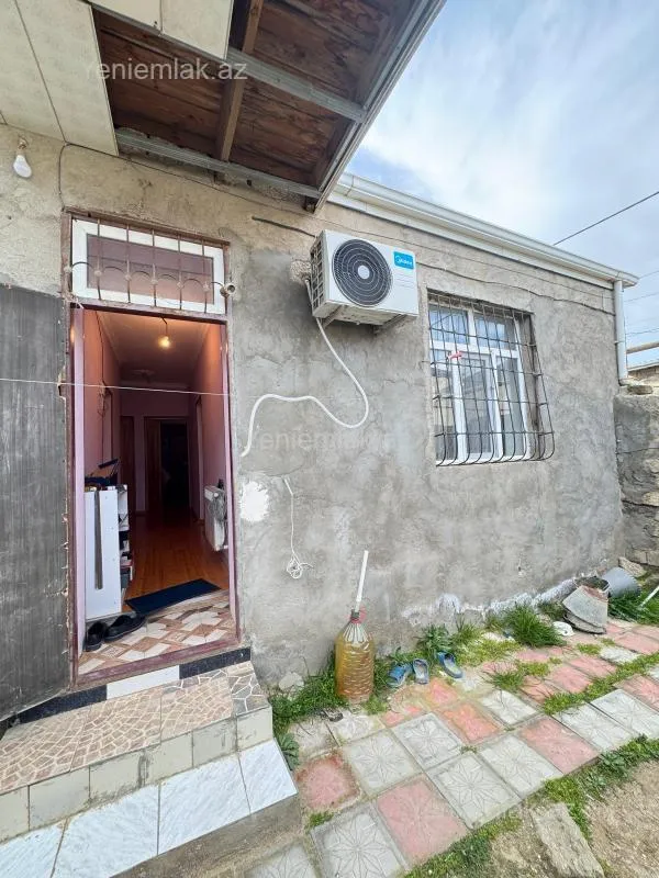 Satılır 3 otaqlı həyət evi 100 m²