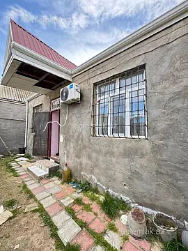 Satılır 3 otaqlı həyət evi 100 m²