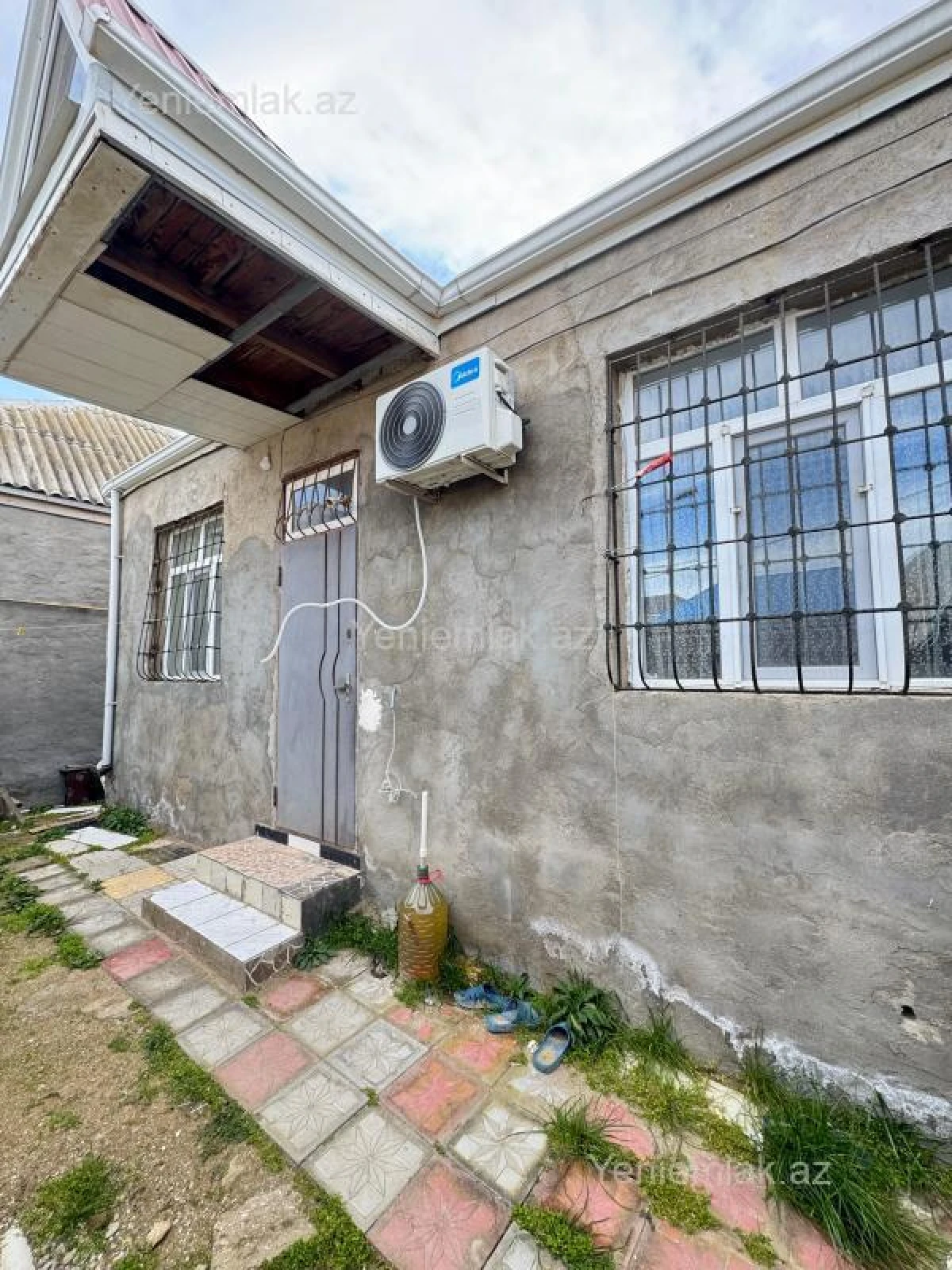 Satılır 3 otaqlı həyət evi 100 m²